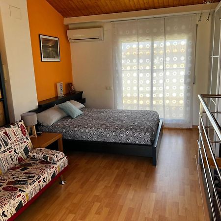 Cozy Beach House With Pool & Bbq 克尤伯厄拉斯 外观 照片