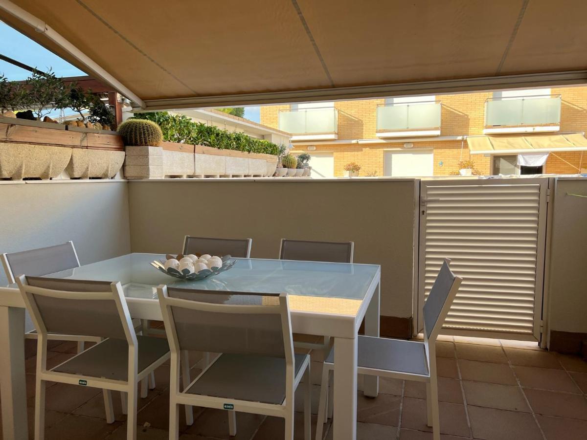 Cozy Beach House With Pool & Bbq 克尤伯厄拉斯 外观 照片